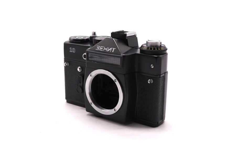 Малоформатный фотоаппарат Зенит 10 black body 