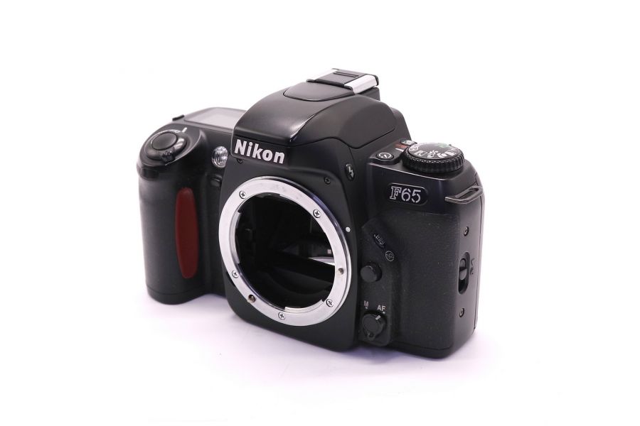 Пленочный зеркальный фотоаппарат Nikon F65 body 