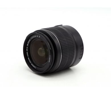 Зум-объектив Canon EF-S 18-55mm 3.5-5.6 IS II