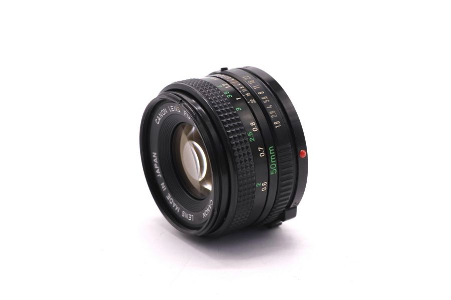 Объектив мануальный Canon FD 50mm f/1.8 (Japan, 1973)