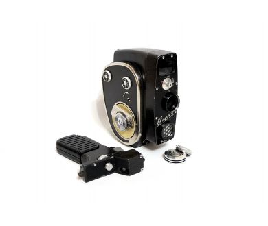 Советская кинокамера Кварц 2 (КМЗ, 1967)