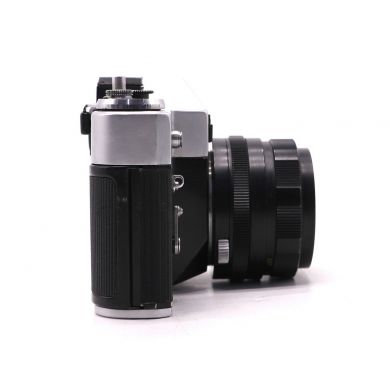 Зеркальный фотоаппарат Зенит ЕМ kit silver (СССР, 1976)