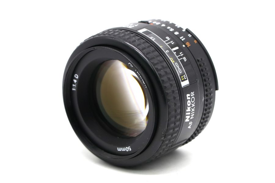 Стандартный объектив Nikon 50mm f/1.4D AF Nikkor