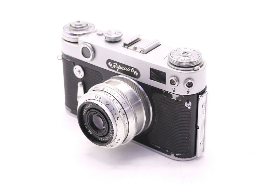 Малоформатный фотоаппарат Зоркий 6 + Индустар-50