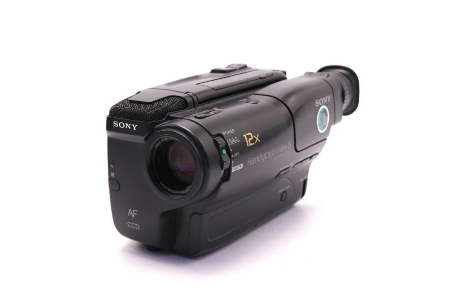 Видеокамера Sony CCD-TR380E формата Video 8