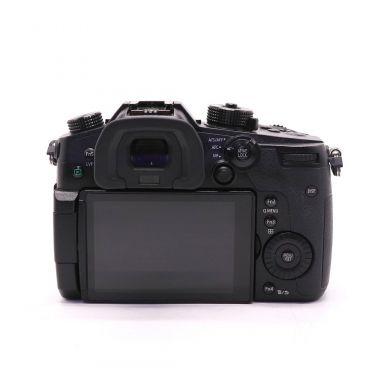 Panasonic Lumix GH5 body (пробег 8165 кадров)