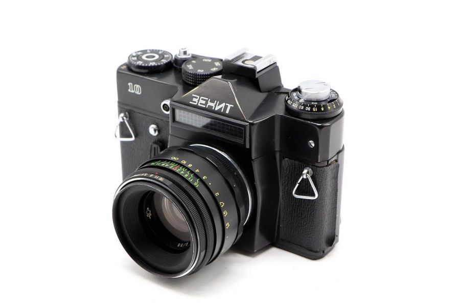 Фотокамера Зенит 10 + Гелиос-44-2 (СССР, 1981)