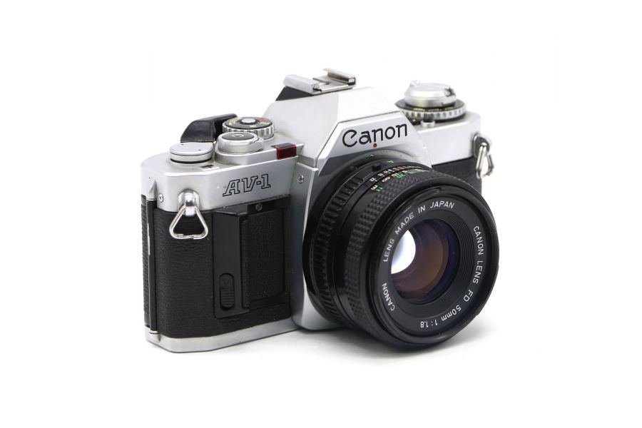 Плёночная зеркальная фотокамера Canon AV-1 kit