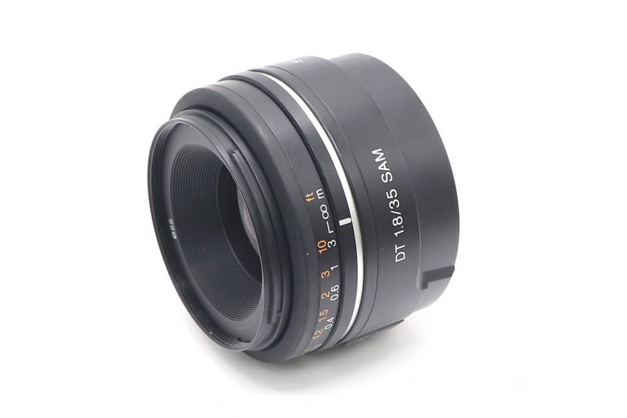 Объектив Sony DT 35mm f/1.8 SAM (SAL-35F18)