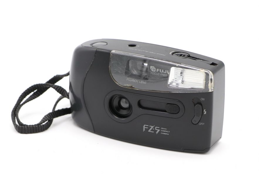 Компактный пленочный фотоаппарат Fuji FZ-5