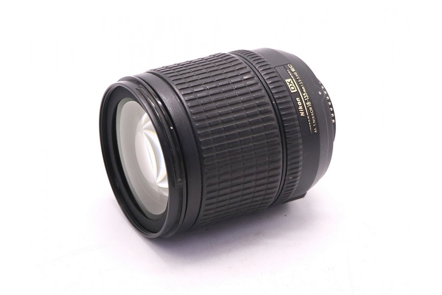 Цифровой Nikon 18-135mm f/3.5-5.6G ED-IF AF-S DX Zoom-Nikkor