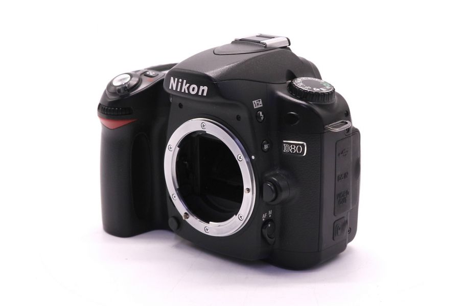 Nikon D80 body (пробег 9500 кадров)