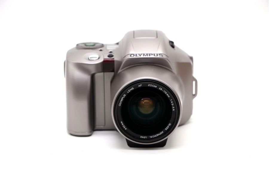 Зеркальный плёночный фотоаппарат Olympus IS-21