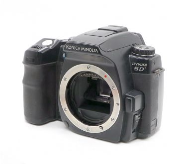 Фотокамера зеркальная Konica Minolta Dynax 5D body
