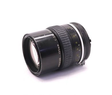 Мануальный объектив Nikon 135mm f/2.8 Nikkor