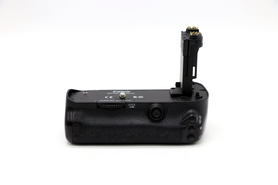 Батарейная ручка для камер Canon BG-E11 оригинал