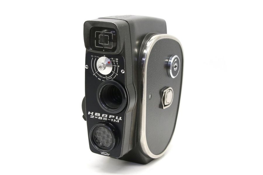 Кинокамера Кварц 2х8S-1M (СССР, 1970)