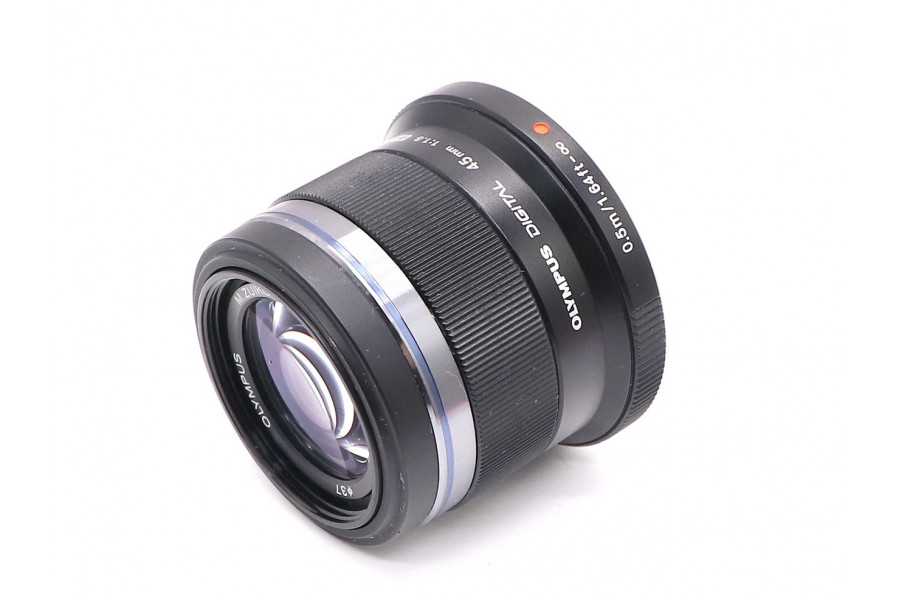 Объектив Olympus M.Zuiko Digital 45mm f/1.8