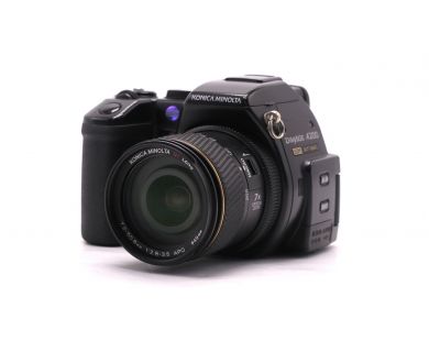 Компактная камера Konica Minolta DIMAGE A200