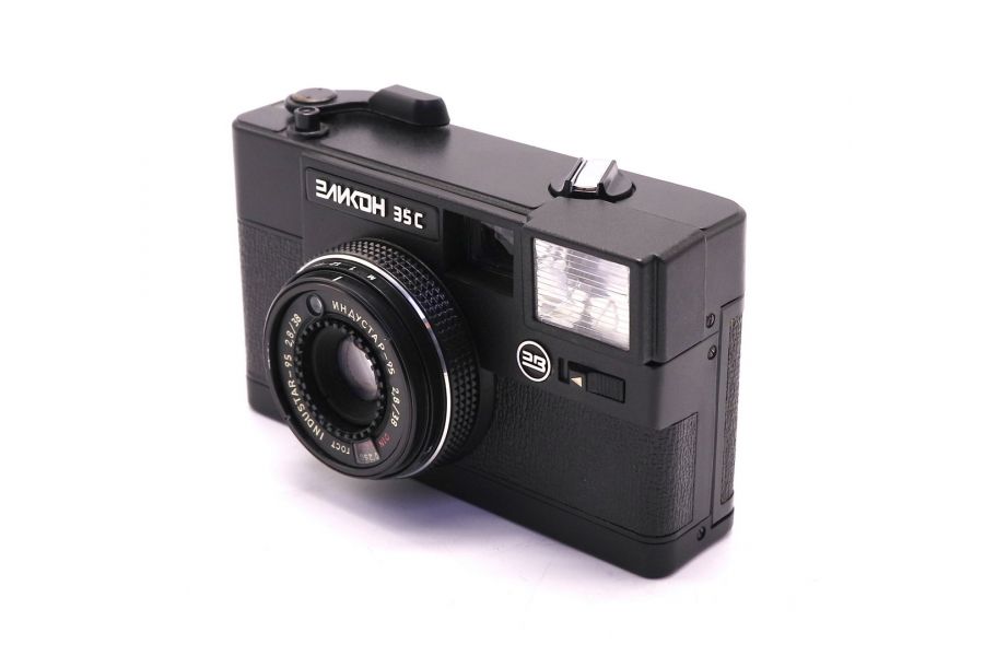 Фотоаппарат пленочный Эликон-35С (СССР, 1989)