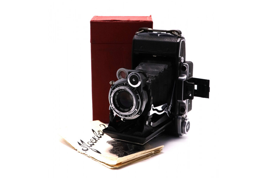 Советская клапп-камера Москва 2 в упаковке