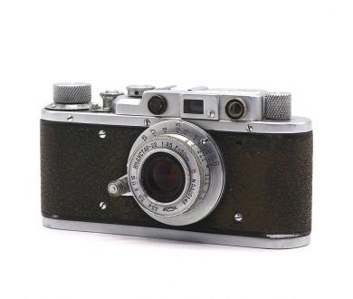 Пленочный фотоаппарат Зоркий + Индустар 22 П