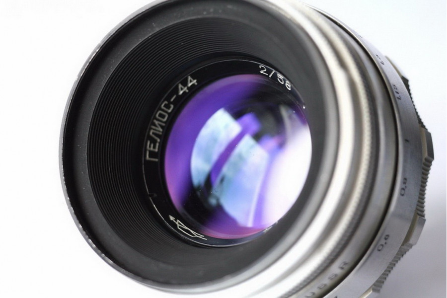 Редкость Гелиос 44 2/58 для Canon, 13 лепестков