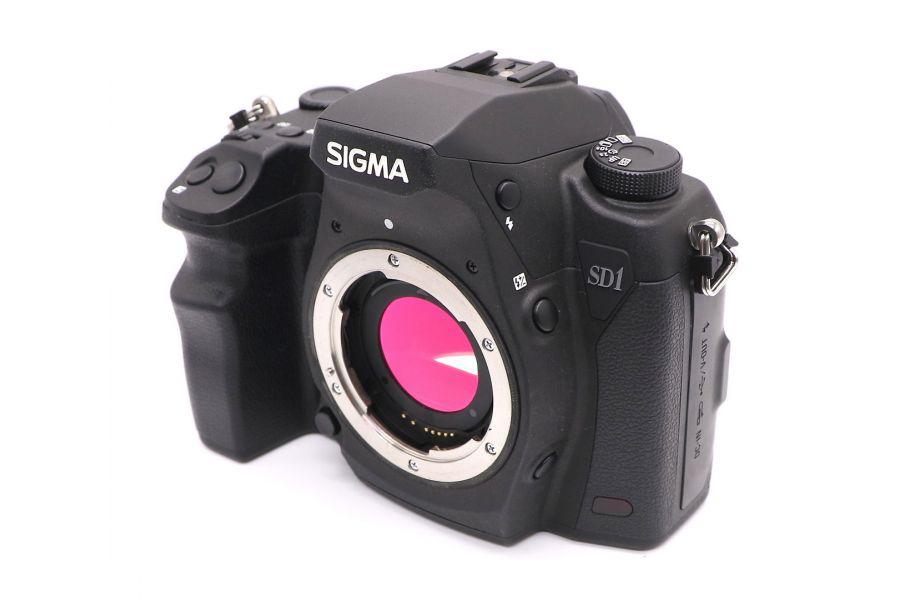 Цифровой фотоаппарат Sigma SD1 Merrill body