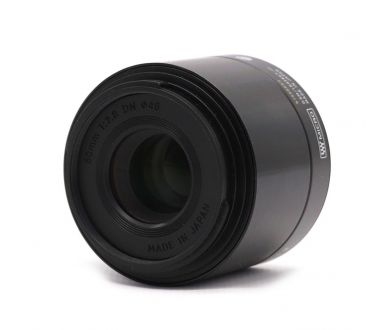 Sigma AF 60mm f/2.8 DN Micro 4/3 в упаковке