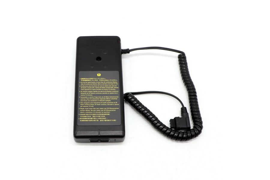 Внешний батарейный блок для вспышки Canon CP-E4