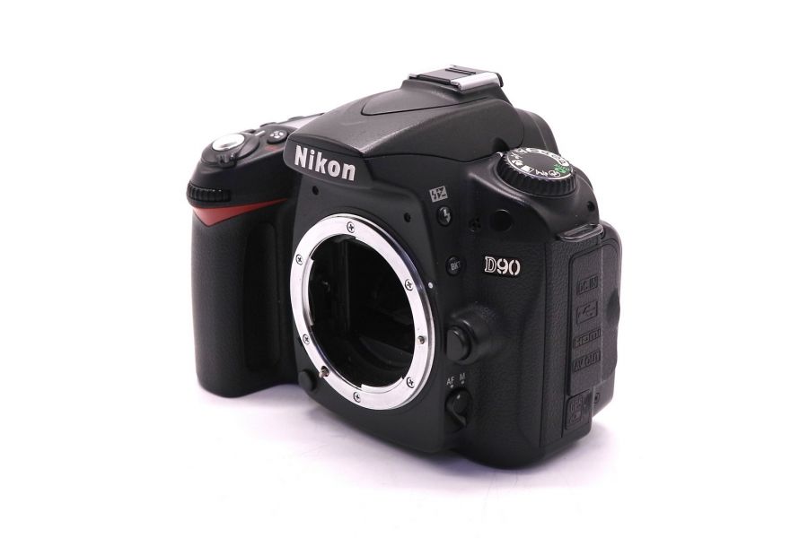 Nikon D90 body (пробег 13510 кадров)