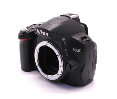 Nikon D3000 body (пробег 5300 кадров)