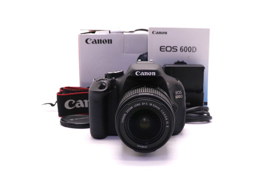 Canon EOS 600D kit в упаковке (пробег 4330 кадров)