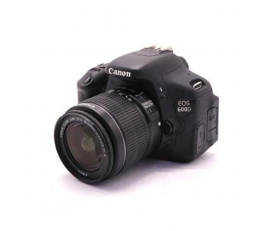 Фотокамера Canon EOS 600D kit (пробег 18710 кадров)