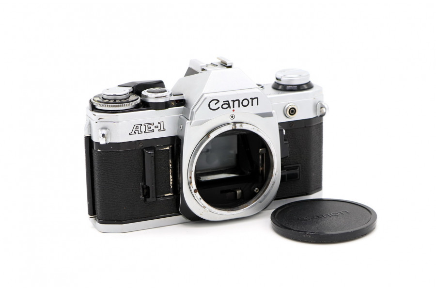Фотоаппарат зеркальный пленочный Canon AE-1 body