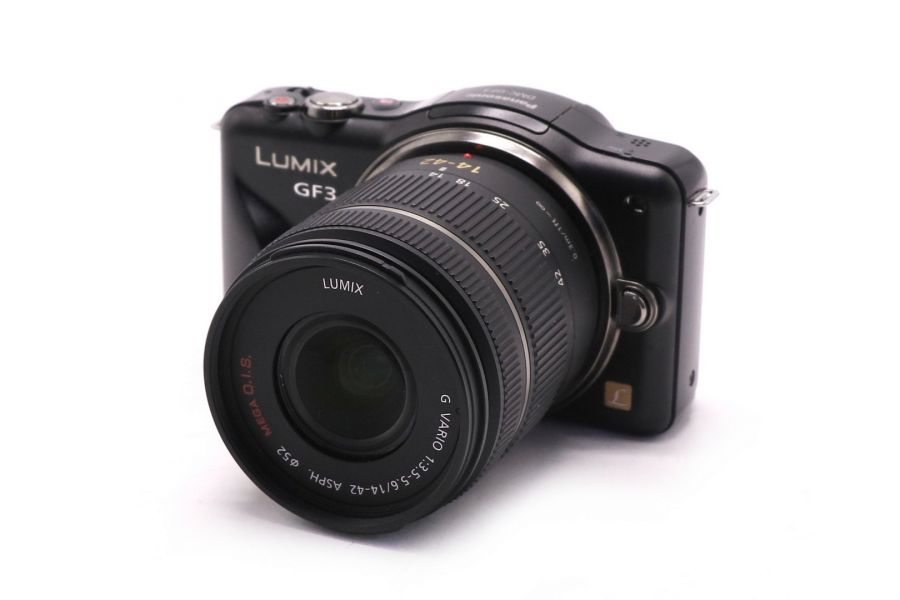 Panasonic Lumix DMC-GF3 kit black (пробег 3165 кадров)