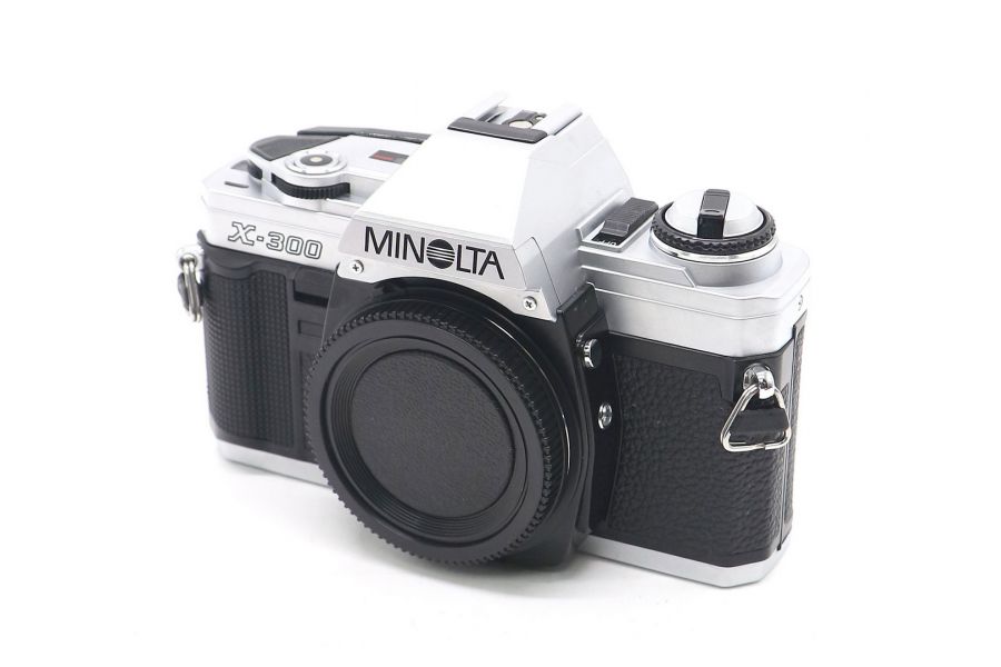 Японская зеркальная камера Minolta X-300 body