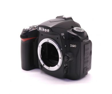 Nikon D90 body (пробег 20000 кадров)