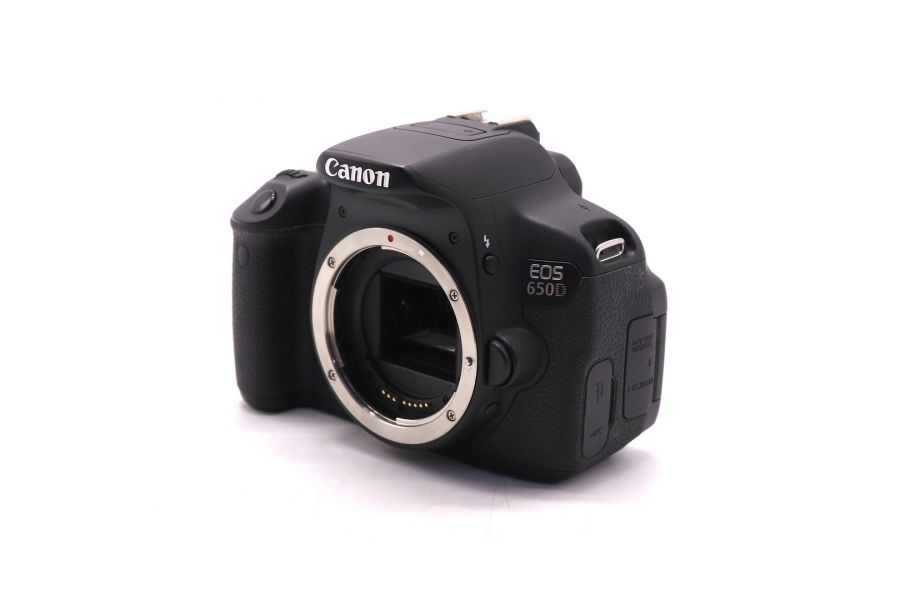 Фотокамера Canon EOS 650D body (пробег 4520 кадров)