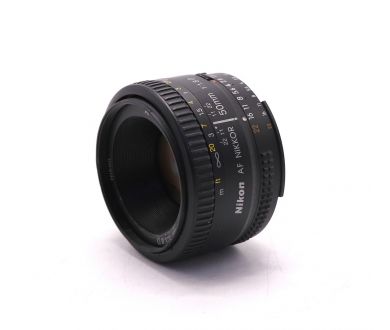 Объектив Nikon 50mm f/1.8D AF Nikkor (China, 2014г.)