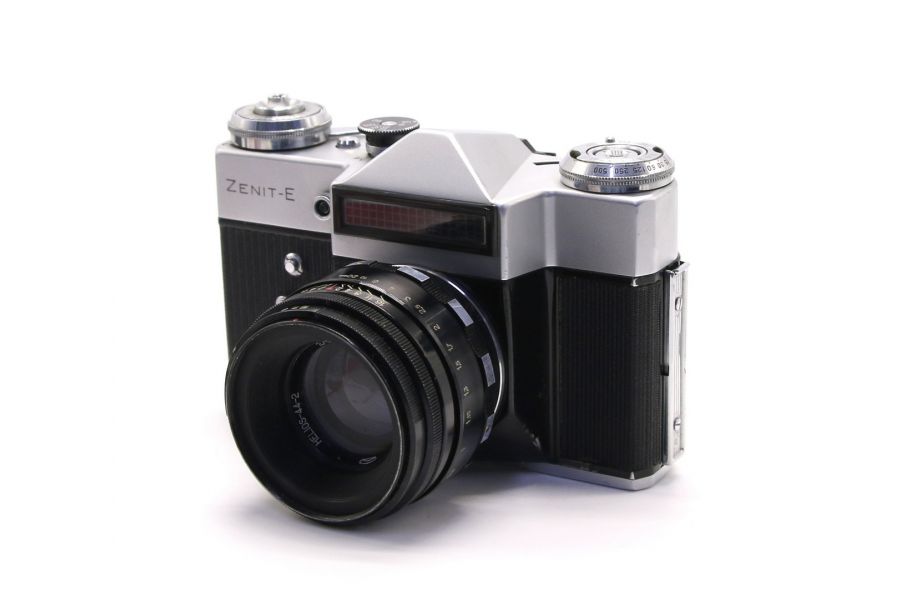 Зенит-Е с объективом Гелиос-44-2 (КМЗ, 1969)