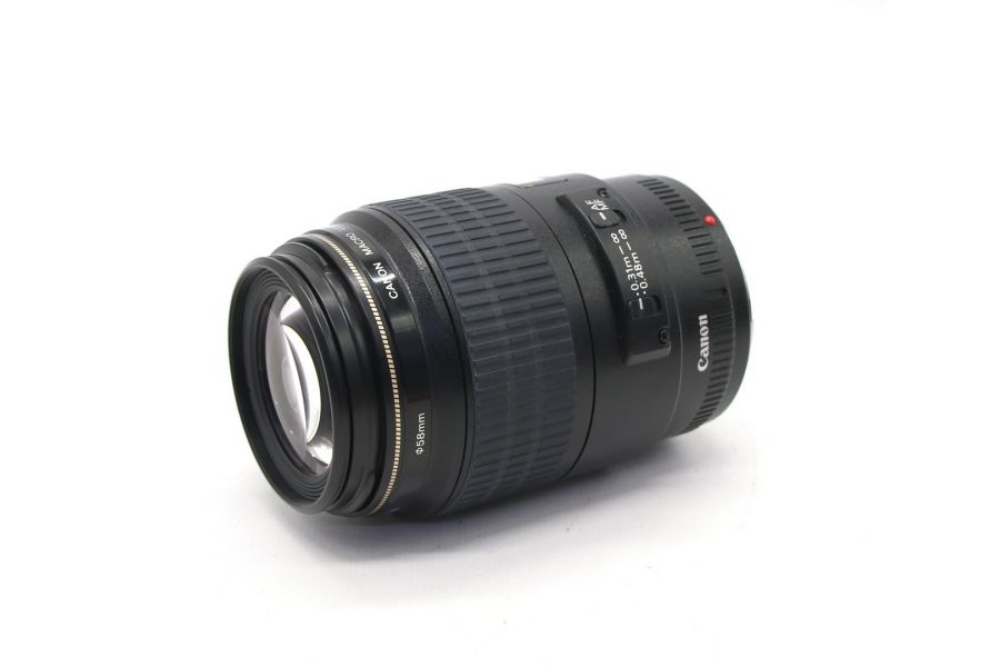 Макрообъектив Canon EF 100mm f/2.8 Macro USM