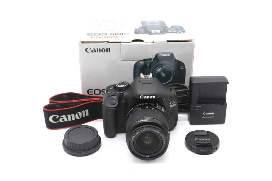 Canon EOS 600D kit в упаковке (пробег 8010 кадров)
