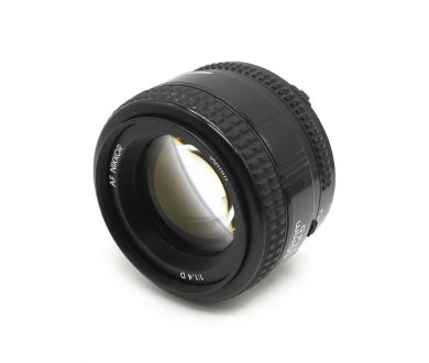 Светосильный объектив Nikon 50mm f/1.4D AF Nikkor
