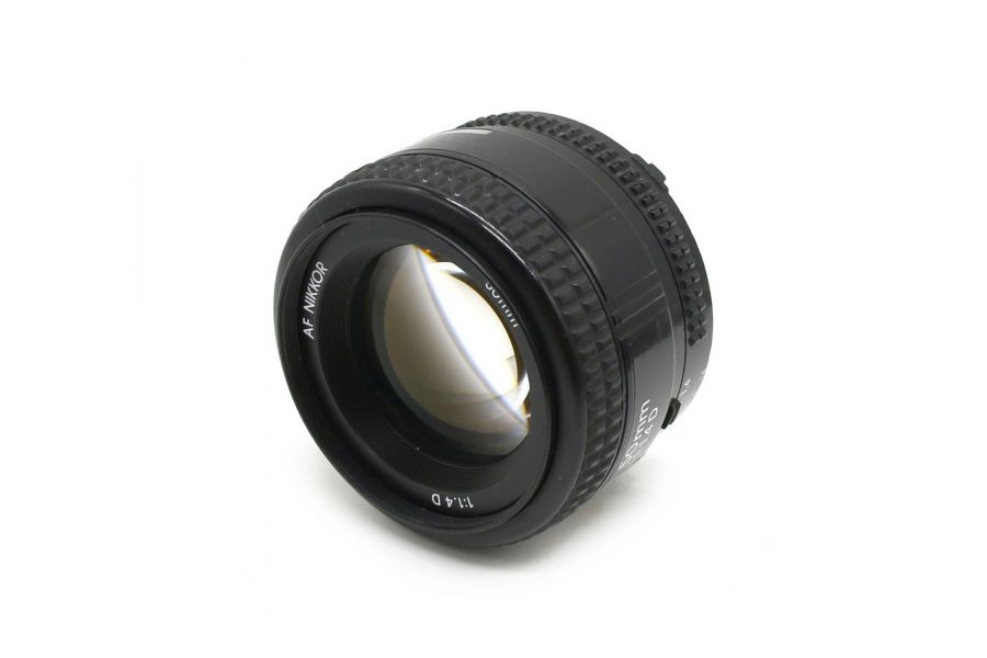 Светосильный объектив Nikon 50mm f/1.4D AF Nikkor