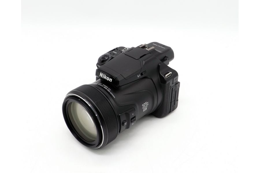 Цифровой фотоаппарат Nikon Coolpix P1000