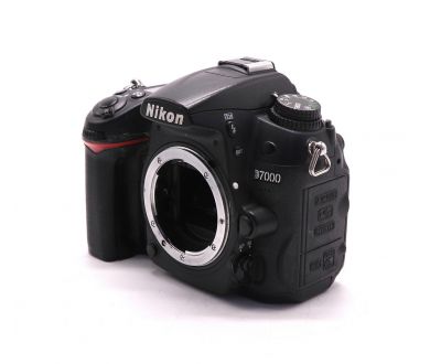 Nikon D7000 body (пробег 26200 кадров) фотоаппарат