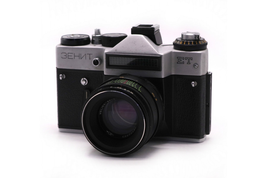 Зенит ЕТ silver + Гелиос 44-2 (СССР, 1985)