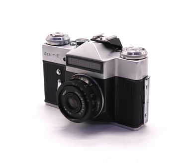 Зенит Е + Индустар 50-2 (СССР, 1982)