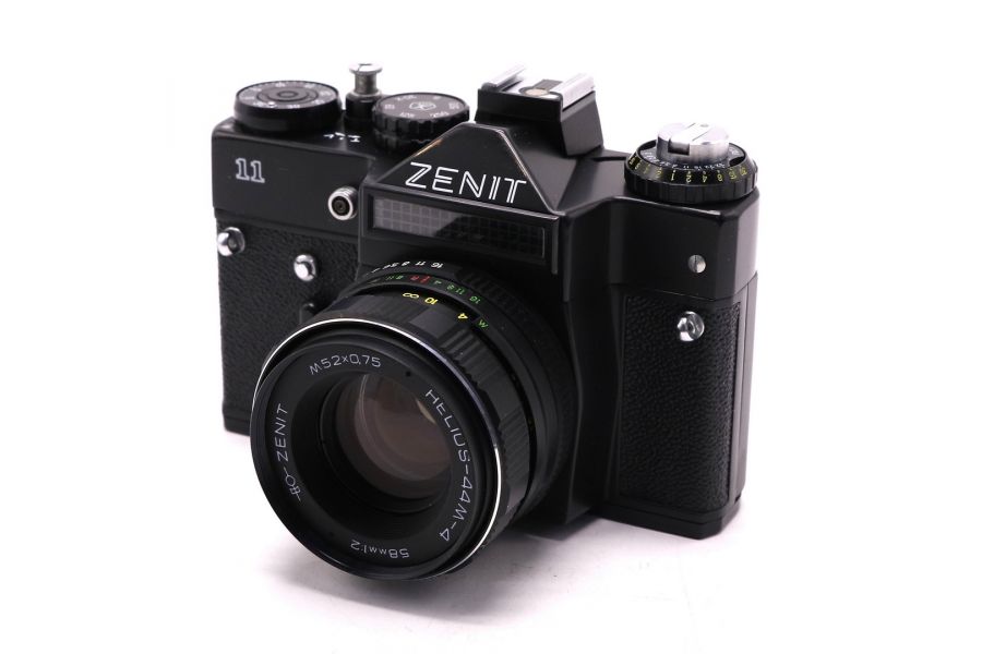 Фотоаппарат зеракльный Зенит 11 + Гелиос